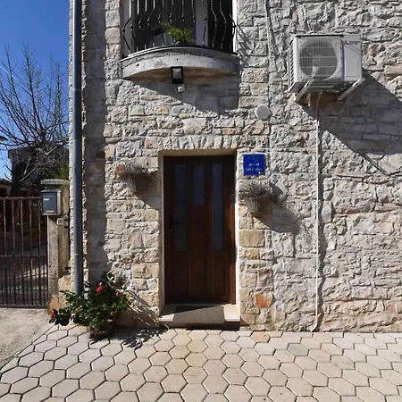 Apartament Nona *